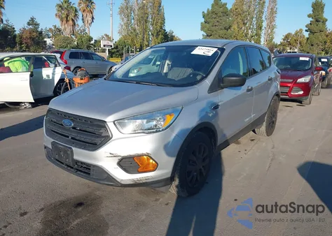 2017 Ford Escape S z USA, uszkodzony, nr VIN 1FMCU0F78HUB05228